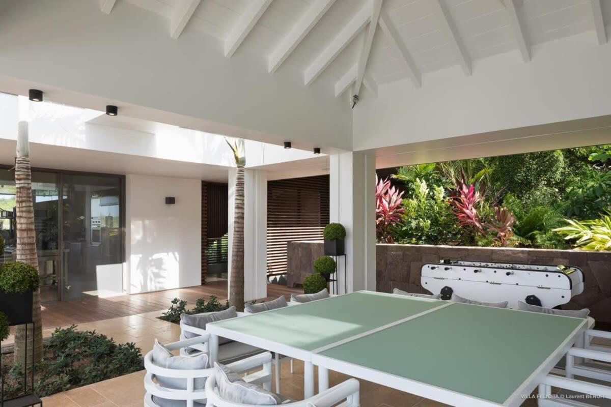 On A Hill Side Villa With Superb Amenities St. Barthelemy Extérieur photo